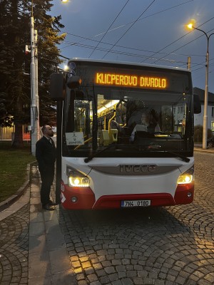 Autobusová linka pro seniorské předplatné