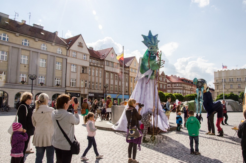 FESTIVALOVÉ FOTOOKÉNKO: 1. den