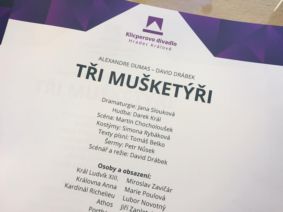 Obsazení k inscenacím Tři mušketýři a Nikdy