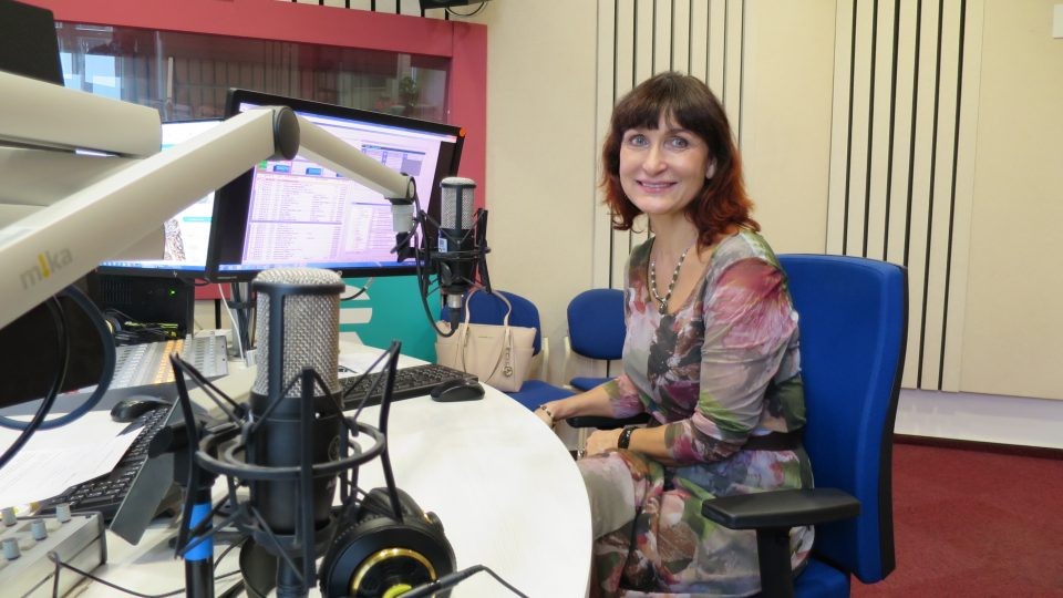 Eva Mikulková: Potlesk všem moc chybí